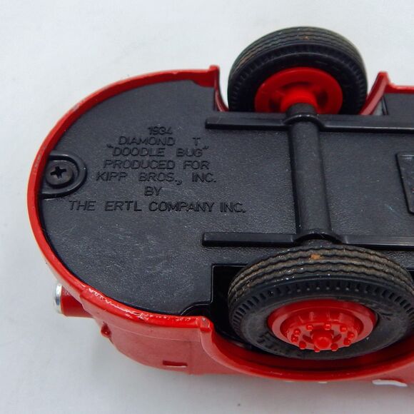 Ertl 1994 Texaco 1934 Diamond T Doodle Bug Tanker Mechanical Coin Bank Diecast - Picture 7 of 9